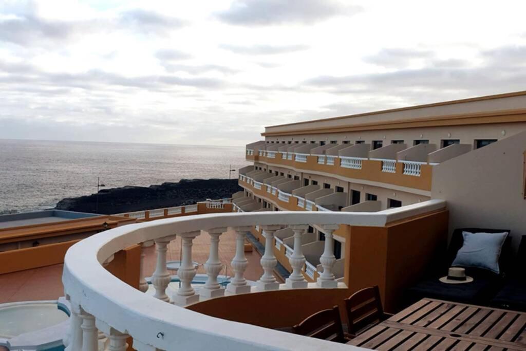 Apt Con Piscina Playa Roja, La Restinga Luaran gambar